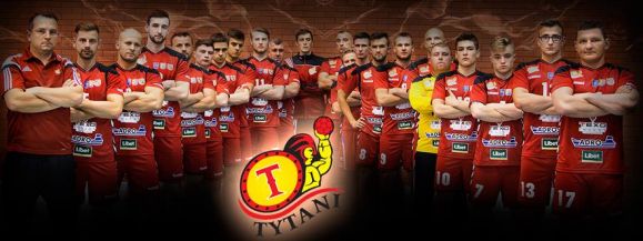 TYTANI GROMIĄ AKADEMIK&Oacute;W