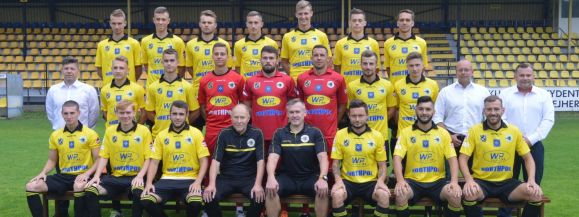 CZEKAMY NA ZWYCIĘSTWO