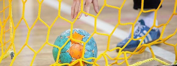 IMPONUJĄCE ZWYCIĘSTWO