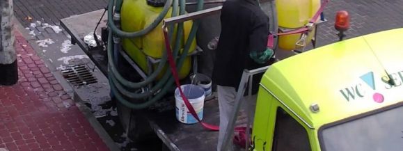 ŚMIERDZĄCY INTERES