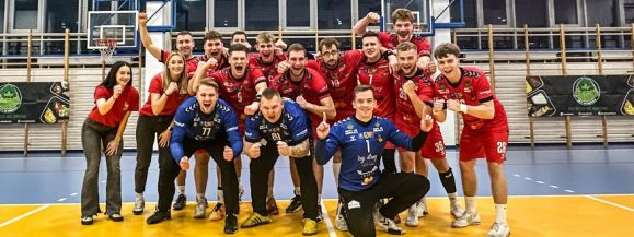 ZWYCIĘSTWO TYTAN&Oacute;W