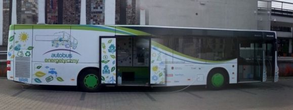 ENERGETYCZNY AUTOBUS