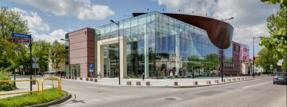 REBEKA PONOWNIE W WEJHEROWIE