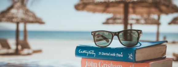 WAKACJE Z LITERATURĄ